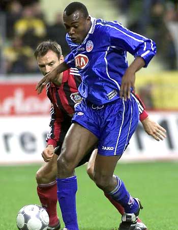 员在比赛经 员在比赛经